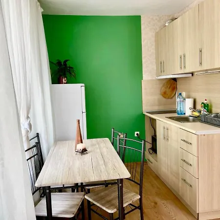Budget Holiday First Sea Line Coast Apartment Pomorie