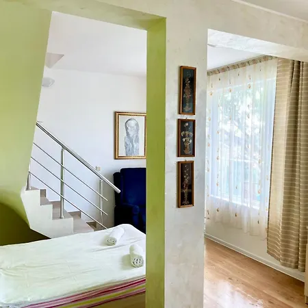 Budget Holiday First Sea Line Coast Apartment